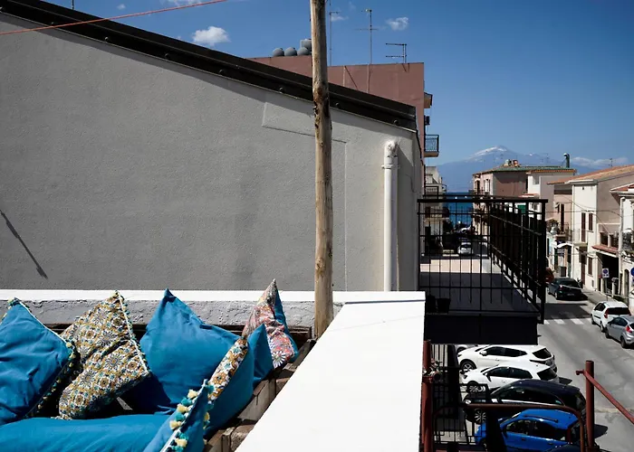 Sikelia Home